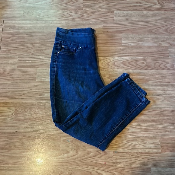 Jeans - Picture 2 of 4